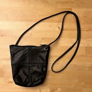 Wilsons Leather Crossbody Bag